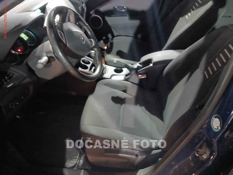 Renault Fluence (2012) 1.6 i - fotka 2 z 3