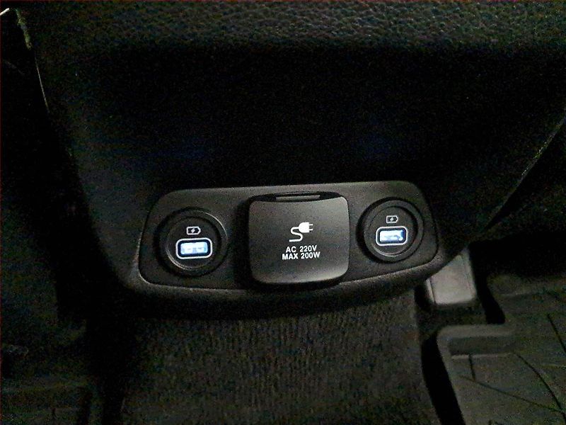 Hyundai Santa Fe (2022) 2.2 CRDi - fotka 25 z 28