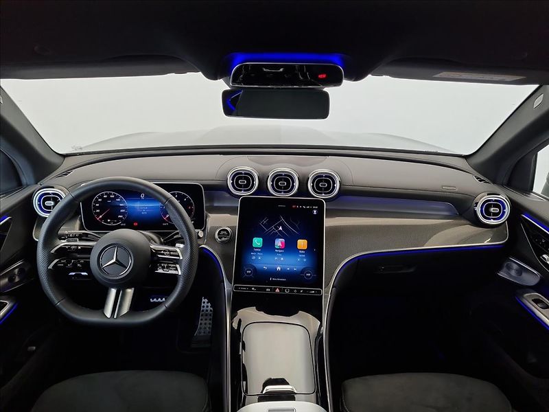 Mercedes-Benz GLC 300d 4MATIC AMG Line - fotka 13 z 22