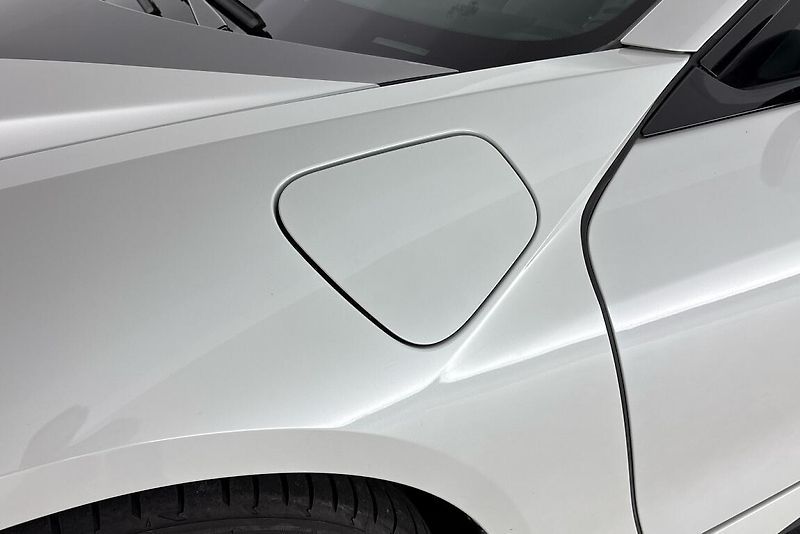 BMW i8 Coupé - fotka 29 z 34