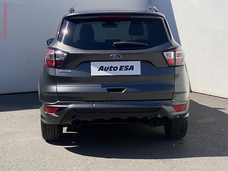 Ford Kuga (2017) 2.0TDCi 4x4, ČR, AT, bixen - fotka 5 z 17
