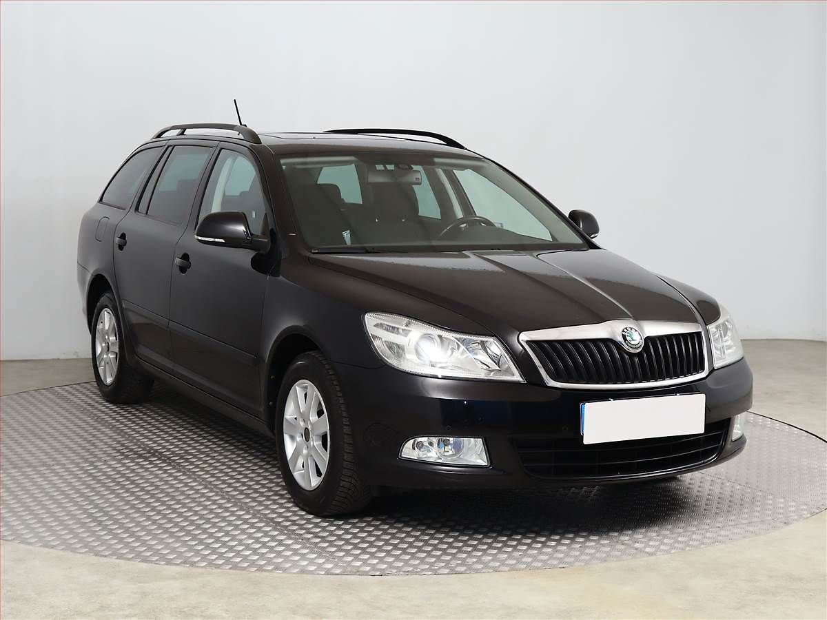 Škoda Octavia Ambiente 1.4 TSI, Serv.kniha