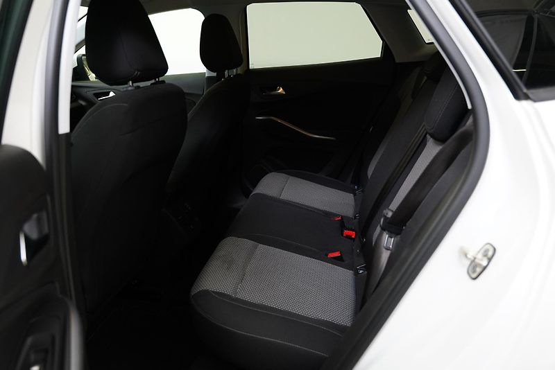 Opel Grandland X - fotka 23 z 25