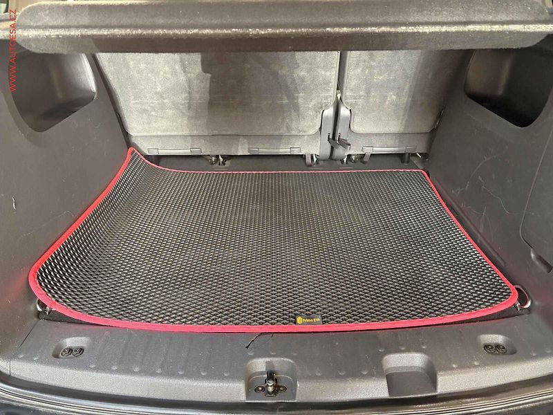 Volkswagen Caddy (2011) 1.6TDi, 1.maj, STK9/28 - fotka 7 z 14