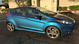 Ford Fiesta ST ve speciálním odstínu Liquid Blue.