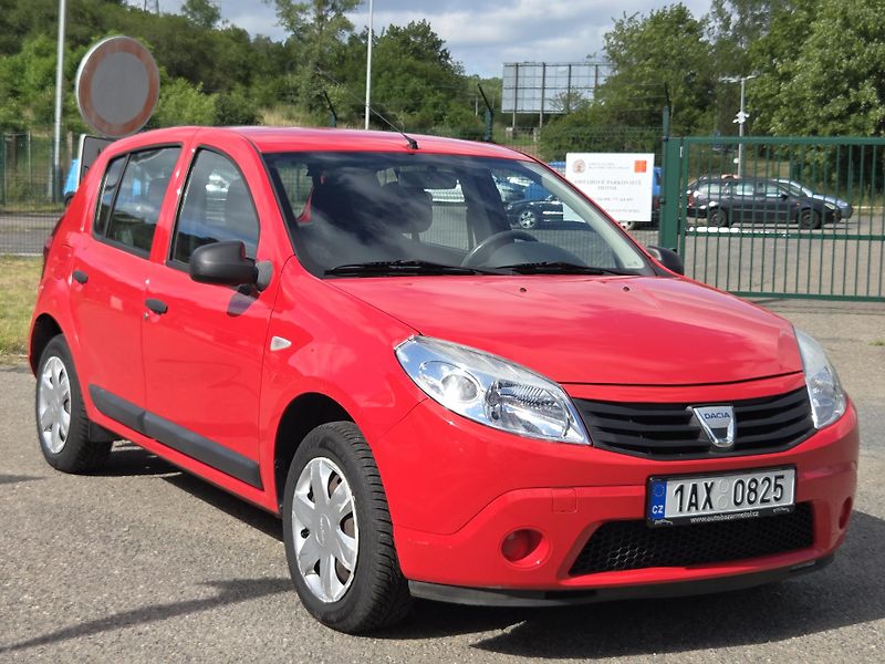 Dacia Sandero 1,4i 55kw NYNÍ VELKÝ SERVIS!  - fotka 3 z 11