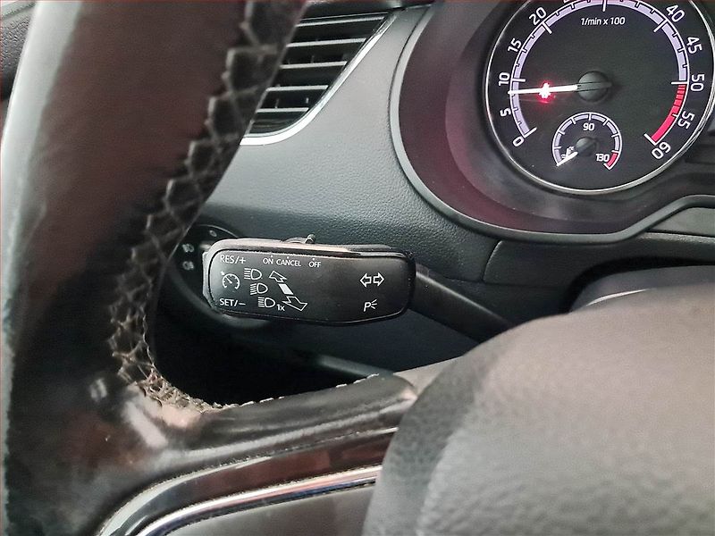 Škoda Octavia (2017) 1.6 TDI, ČR,1.maj, Tempomat - fotka 16 z 17