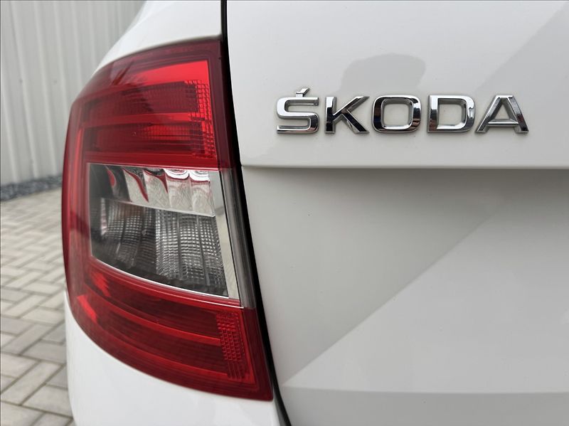 Škoda Octavia 1,6 TDI 81kW 2.maj. původ ČR - fotka 15 z 50