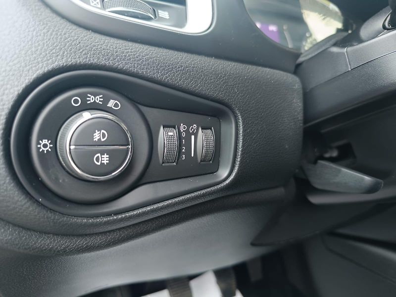 Jeep Renegade 1.6/81KW, ATMOSFÉRICKÝ MOTOR! - fotka 27 z 37