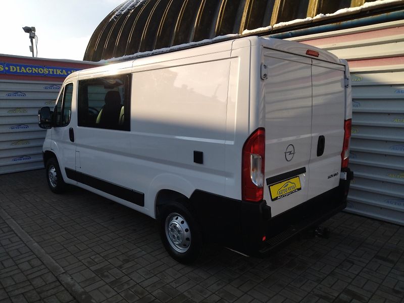 Opel Movano 2,2BHDi L2H1, 7 míst, Vestavba - fotka 3 z 39