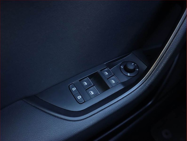 Škoda Superb (2019) 2.0 TDI, Automat, Serv.kniha - fotka 24 z 25