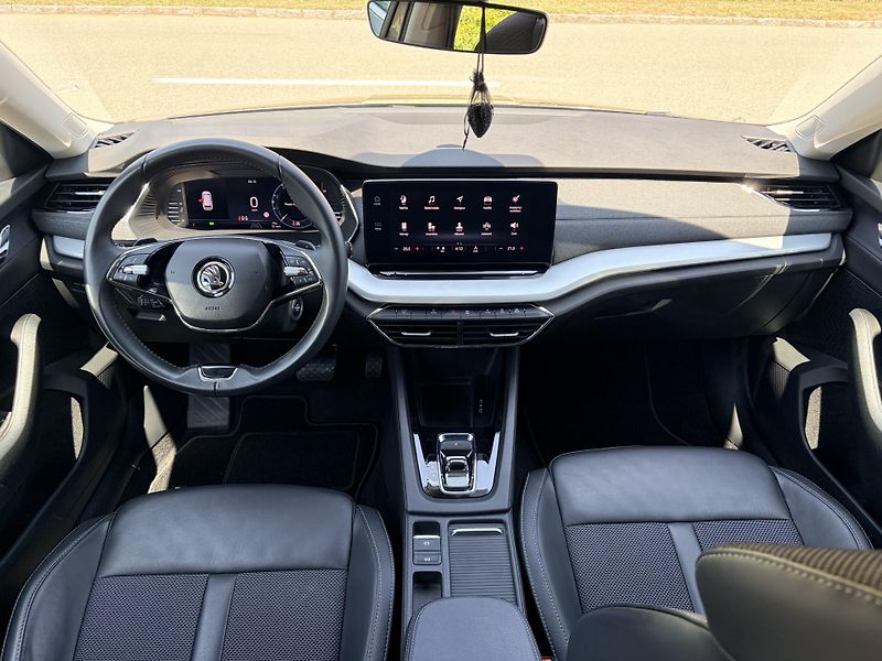Škoda Octavia 2.0TDI STYLE VIRTUAL REZERVACE - fotka 22 z 53