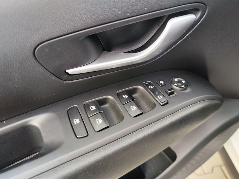 Hyundai Tucson 1.6 T-GDI/110kW Comfort DCT - fotka 26 z 29