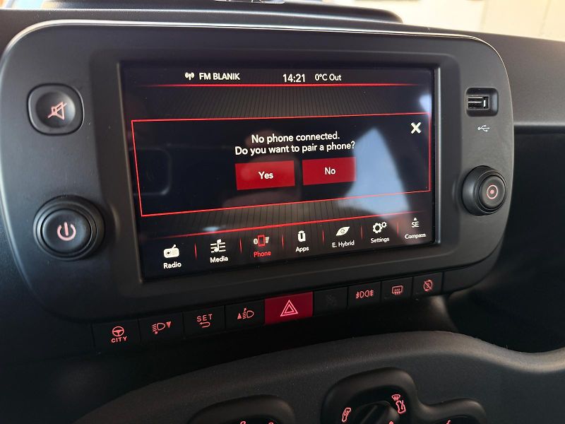 Fiat Panda 1.0 CROSS 1.0 HYBRID 70CV MAN - fotka 19 z 23
