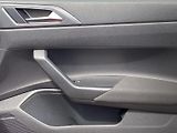Volkswagen Taigo (2023) 1.5 TSI DSG R-Line - náhled 17