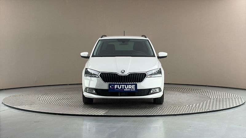 Škoda Fabia 1.0 TSI Ambition Combi - fotka 3 z 23