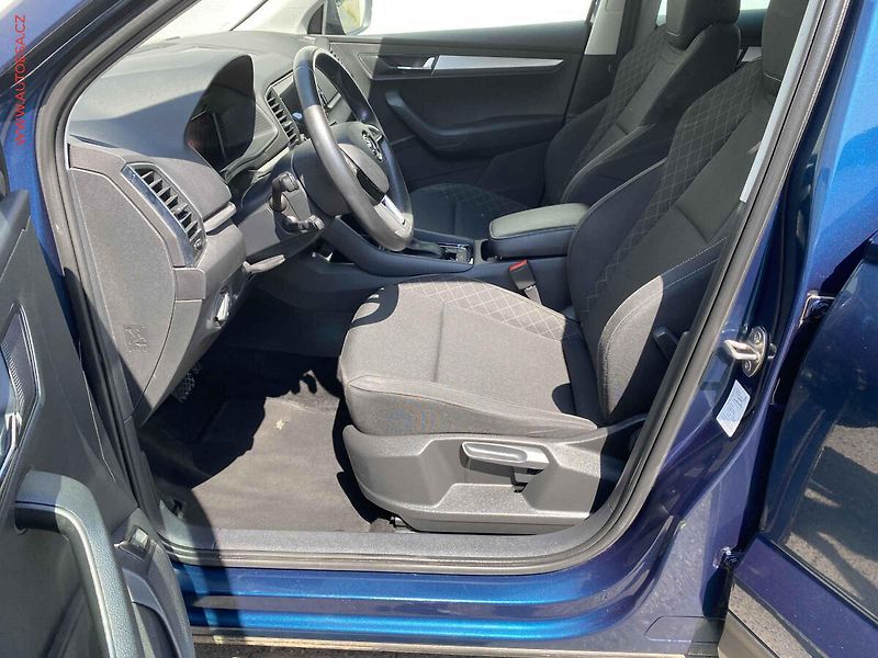 Škoda Karoq (2019) 1.6 TDi, Ambition, DSG, navi - fotka 9 z 16