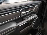 Dodge RAM (2025) 5.7 V8 Laramie 6 LIFT LPG - náhled 19