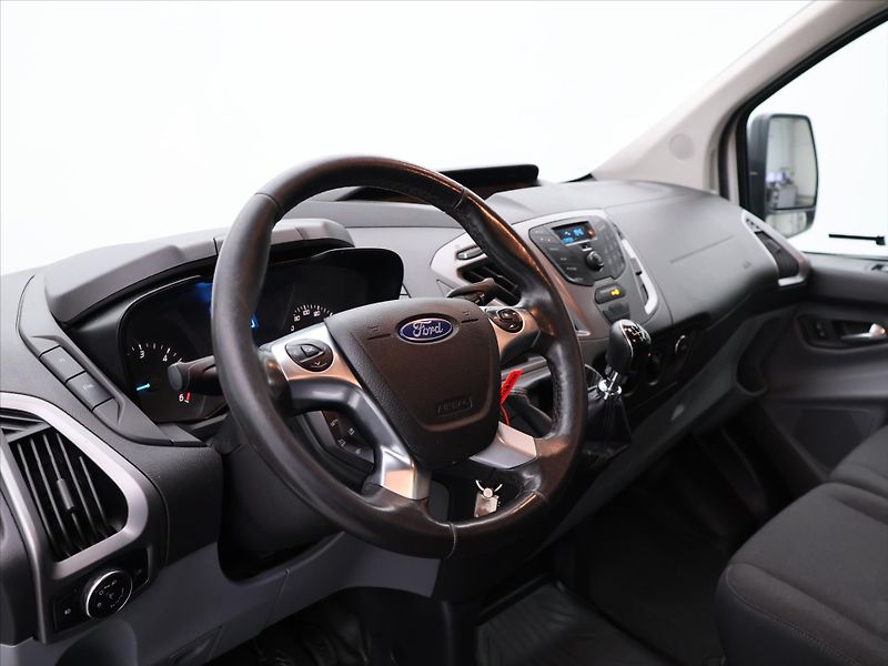 Ford Transit Custom 2,0 TDCi 96kW 6-Míst CZ DPH - fotka 20 z 28