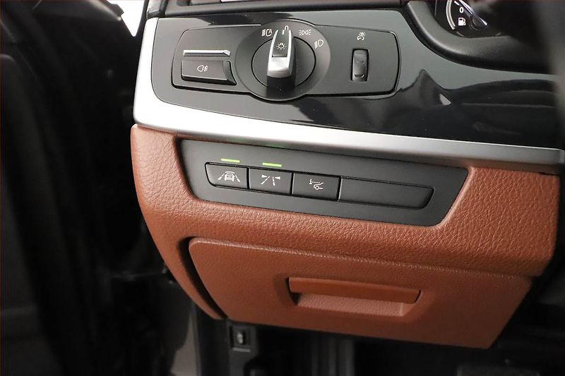 BMW Řada 5 (2016) 525d, Automat, Navi, Bi-Xenony - fotka 16 z 20