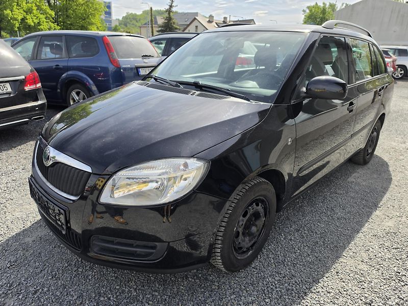 Škoda Fabia 1.4 TDI Parkovací senzory  - fotka 2 z 21