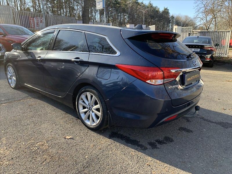 Hyundai i40 1,7 CRDI STYLE,AUTOMAT,ČR,SERV - fotka 6 z 20