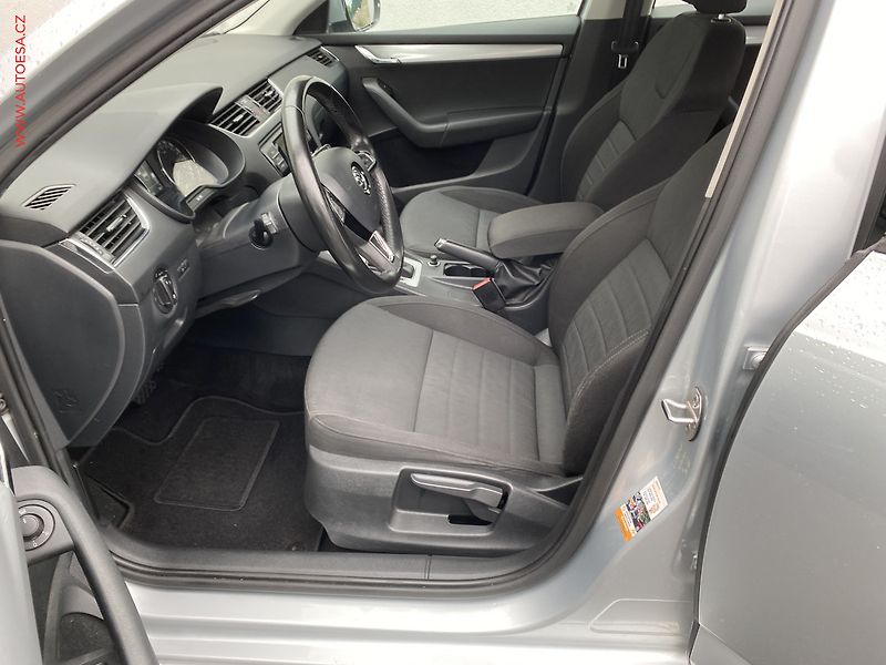 Škoda Octavia (2016) 1.6 TDi, ČR, Style, DSG - fotka 9 z 17