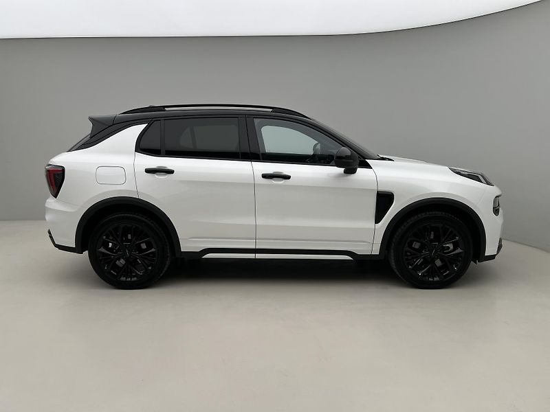 Lynk & Co 01 MORE PHEV AUT CZ 1.maj - fotka 9 z 54