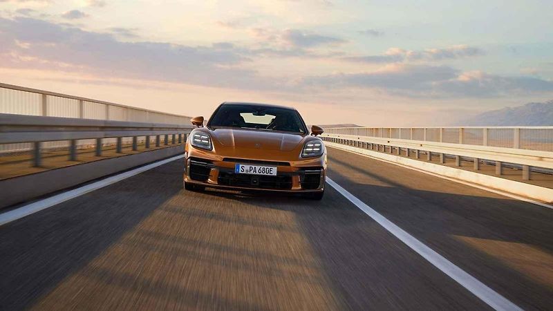 Česká premiéra Porsche Panamera v pražském bytě