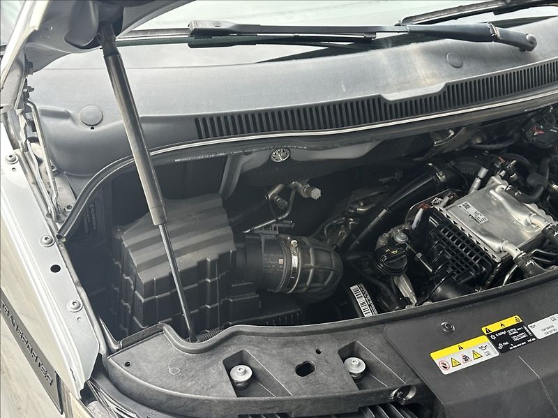 Volkswagen Transporter 2,0 TDI 150PS  L1H1 Van - fotka 50 z 57