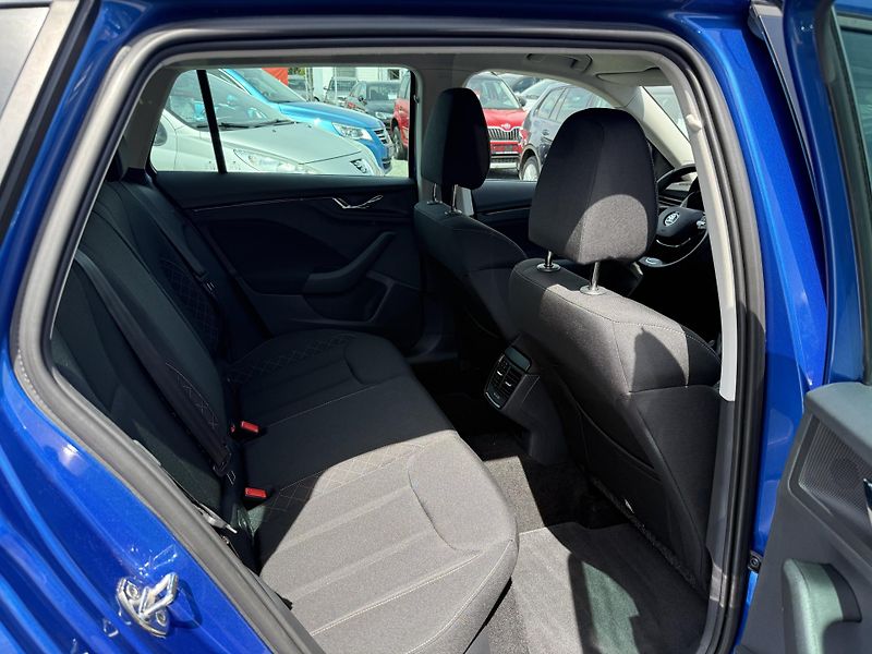 Škoda Kamiq 1.0 TSI AMBITION - fotka 11 z 13