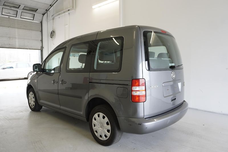 Volkswagen Caddy 1.2 TSI 63kW, 7 MÍST - fotka 7 z 31