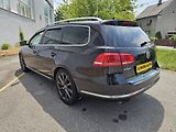 Volkswagen Passat Variant (2011) B7 2.0TDI INDIVIDUAL  - náhled 2