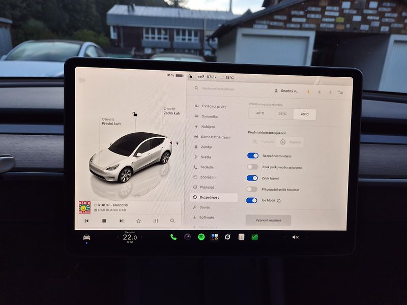 Tesla Model Y LONG RANGE DUAL MOTOR  92,7% - fotka 27 z 48