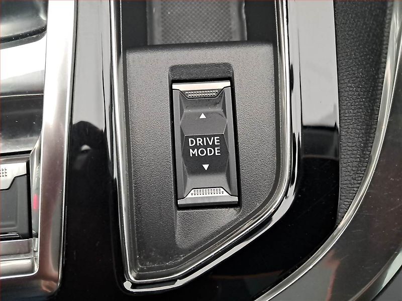 Peugeot 5008 (2021) 1.5 BlueHDi - fotka 16 z 24