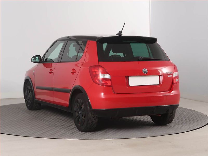 Škoda Fabia (2011) Monte Carlo 1.2 TSI, Navi - fotka 4 z 15