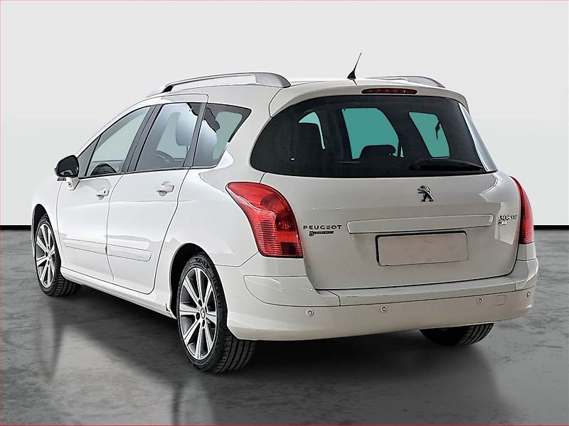 Peugeot 308 (2012) 1.6 HDi, 7 míst, po STK - fotka 4 z 19