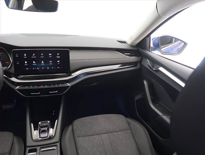 Škoda Octavia (2022) 2.0 TDI, Automat, ČR,1.maj - fotka 8 z 29