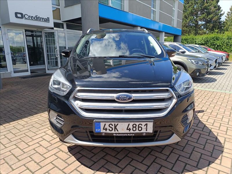 Ford Kuga 2,0 TDCi 4x4 AT Titanium - fotka 3 z 21