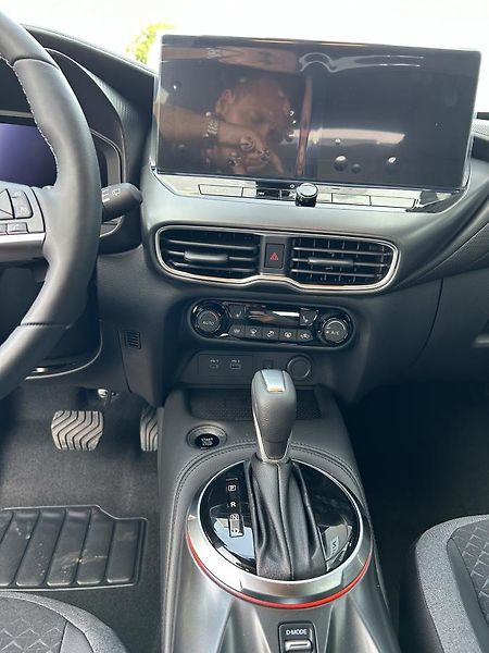 Nissan Juke (2025) 1.0 DIG-T 114 Autom N-CONNECTA - fotka 6 z 8