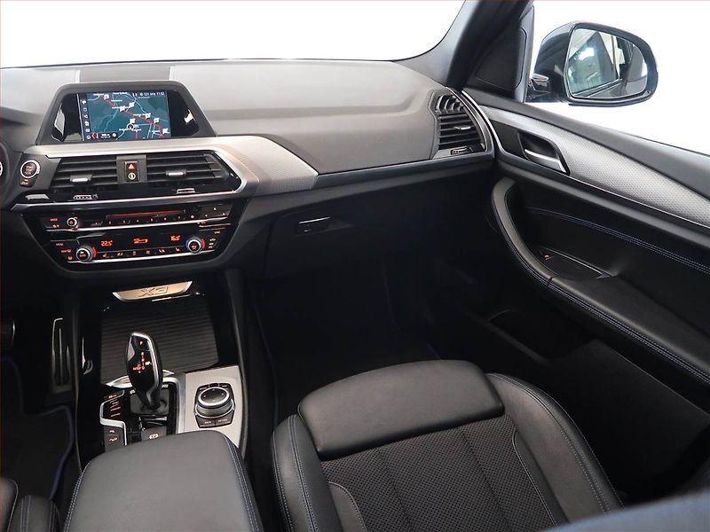 BMW X3 (2019) M Sport xDrive20d - fotka 8 z 17