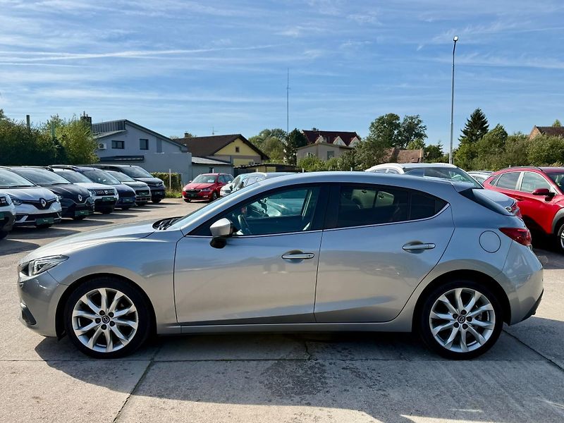 Mazda 3 - fotka 3 z 9