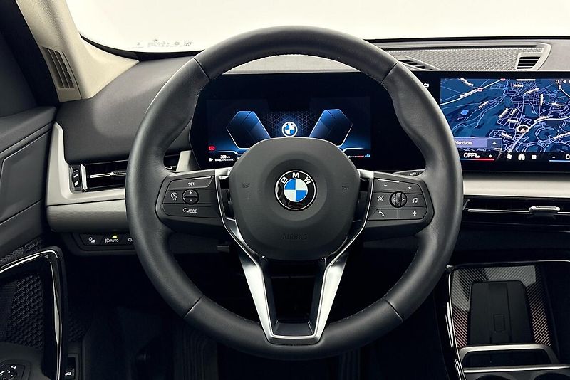 BMW X1 sDrive18d - fotka 18 z 21