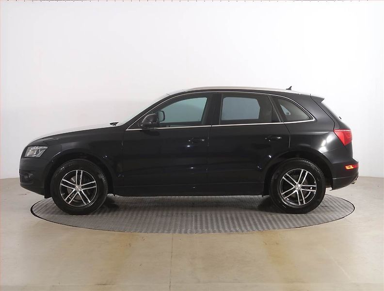 Audi Q5 (2010) 2.0 TDI, 4X4, Automat, Navi - fotka 3 z 20