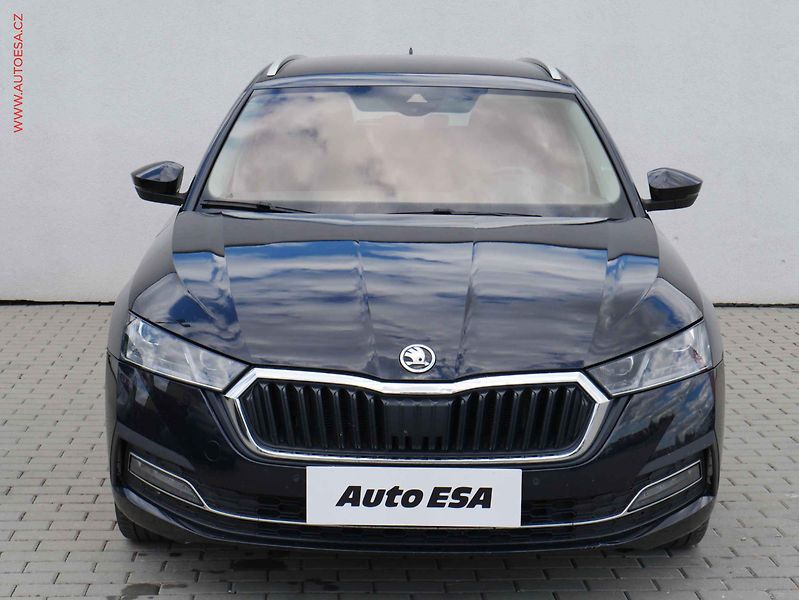 Škoda Octavia (2020) 2.0TDi, 2.maj,ČR, Style, LED - fotka 2 z 20