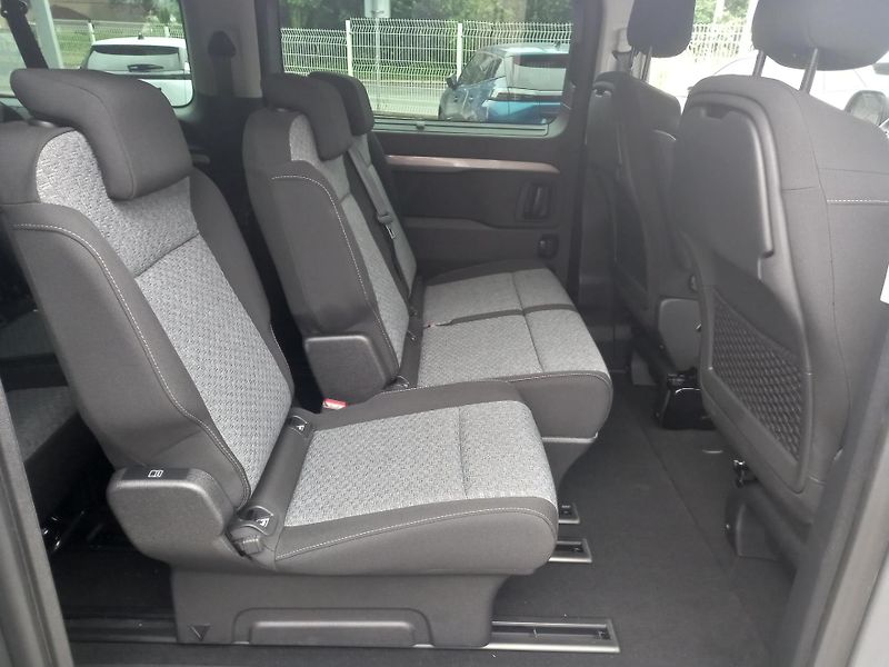 Peugeot Traveller (2026) Active L3 2.2 BlueHDi 150 man - fotka 14 z 32