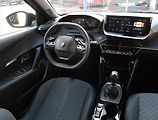 Peugeot 2008 (2024) Allure 1.2 PureTech, 16TKM - náhled 7