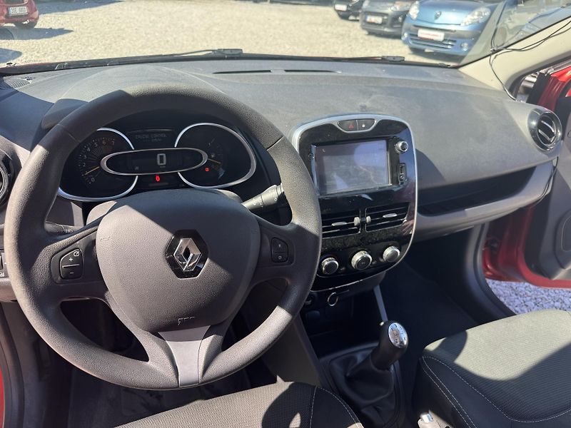 Renault Clio (2016) 0.9TCE,SERVISKA,1MAJITEL ČR - fotka 13 z 25