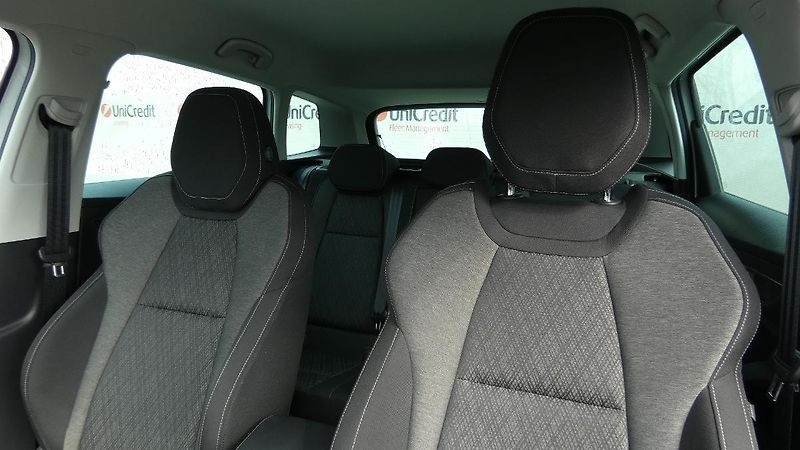 Škoda Karoq 1,5 TSI DSG Style - fotka 7 z 22