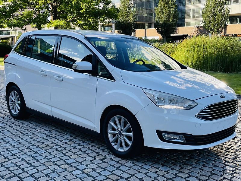 Ford Grand C-MAX 2.0TDCi MANUÁL 7MÍST SERVISKA - fotka 10 z 46